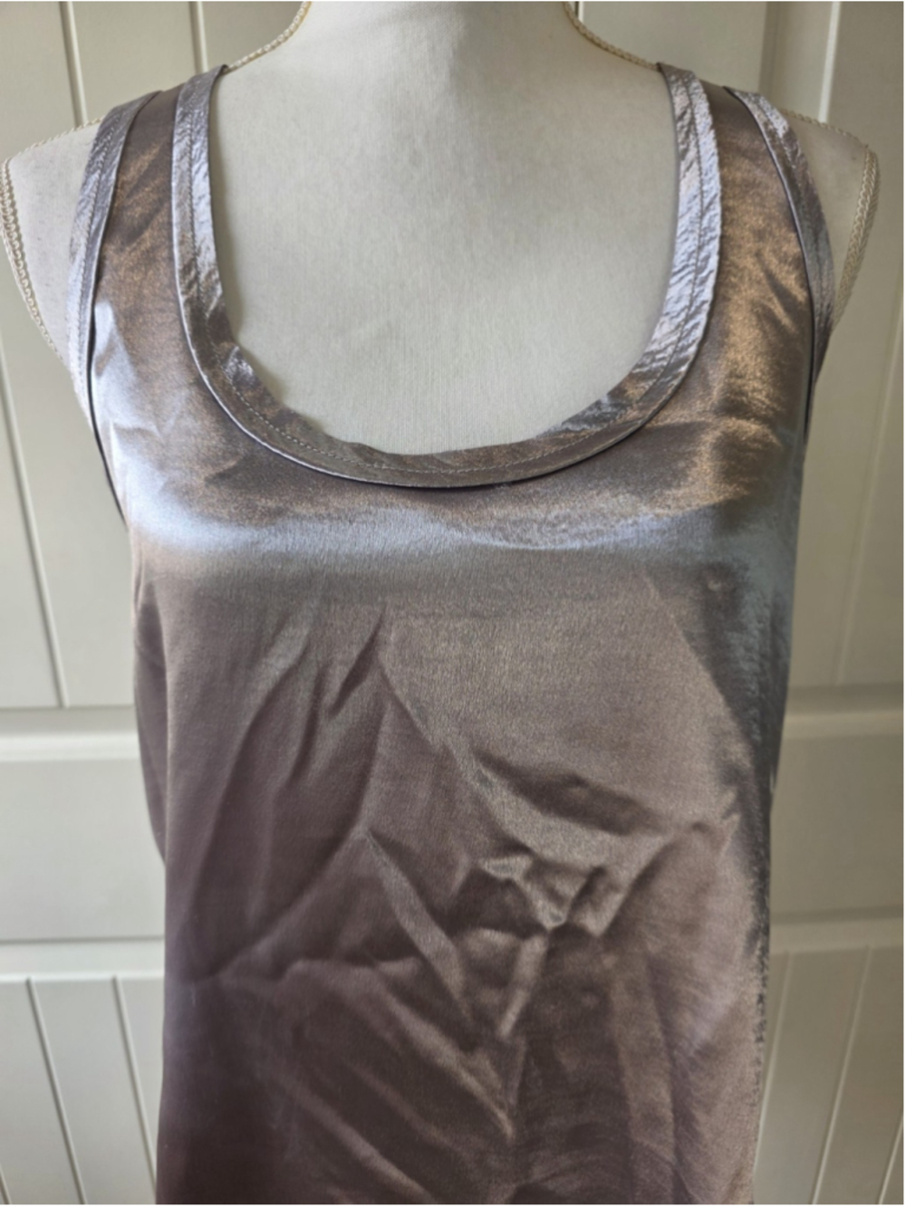 Reiss Metallic Silver Sleeveless Tank Top Sz M Shimmer Scoop Neck Quiet Luxury - Picture 6 of 10